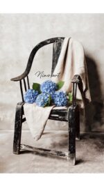 L38A de antieke stoel met blauwe hortensia  XL