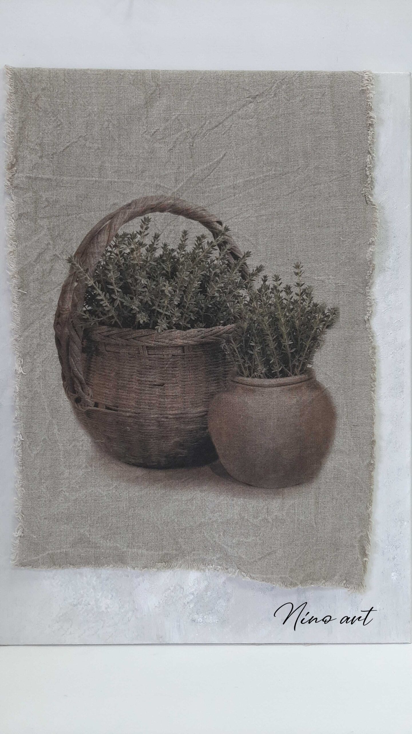 wandd-mand-en-pot-tijm-zonder-lat Shabby lap mand en pot tijm - Afbeelding 1