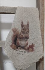 h Gekleurde shabby doek Herfst eekhoorn